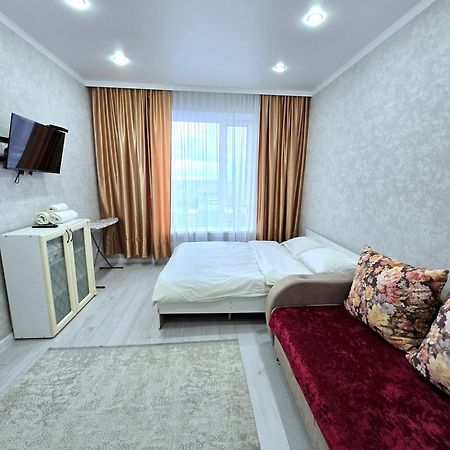 Аэропорт 10 Минут Жк Будапешт163 Apartment Astana Bagian luar foto